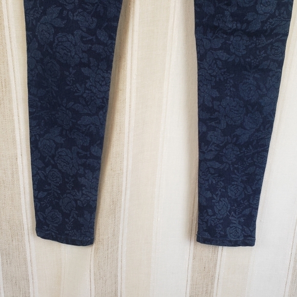 Harper Midrise Floral Skinny Jeans - Picture 8 of 10